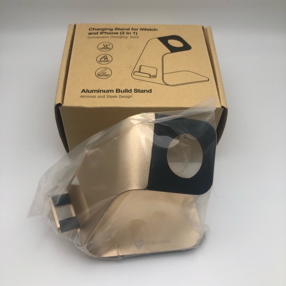 NEW in Box✨ Gold Apple Watch 2 in 1 Charging Stand iPhone & Watch Aluminum - Picture 1 of 3